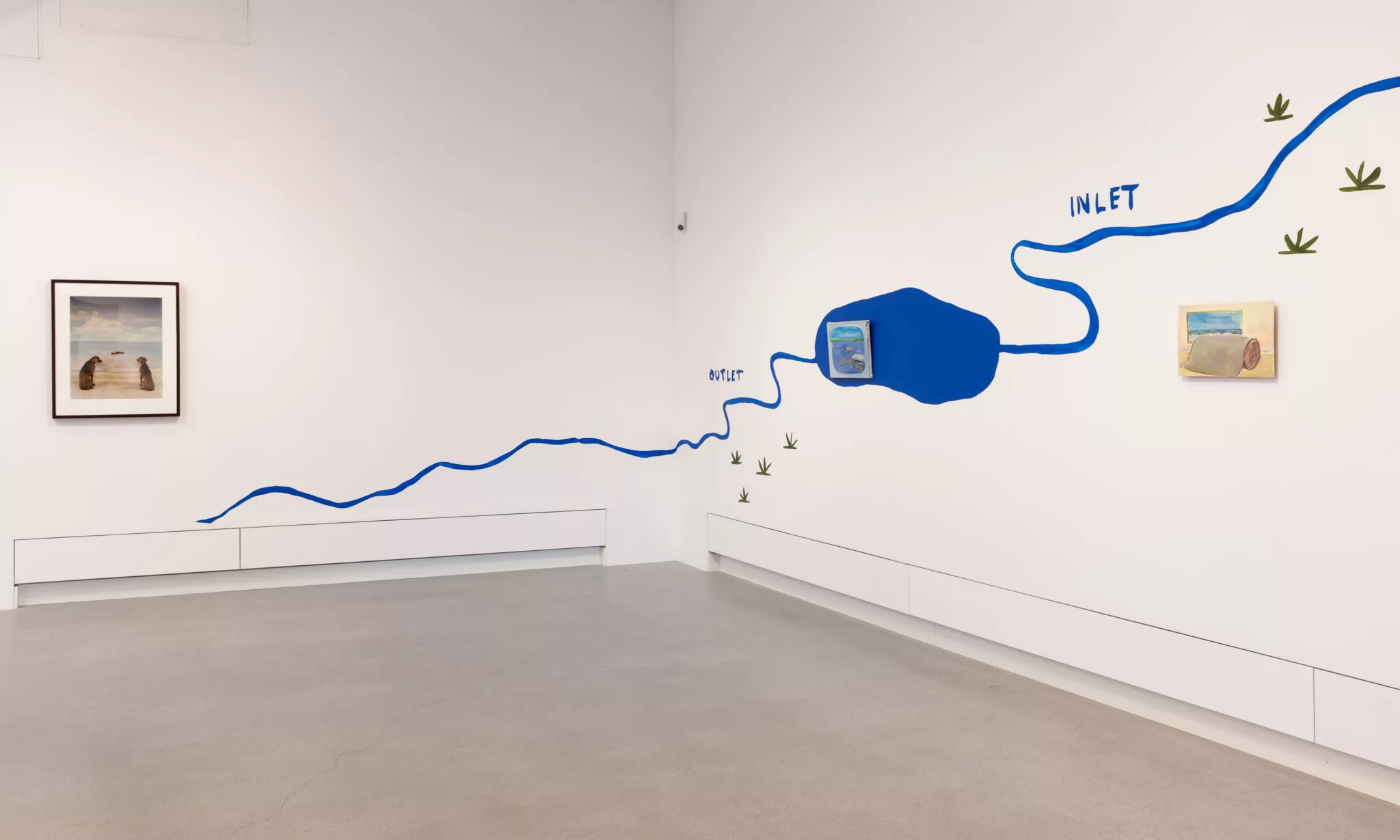william-wegman-hello-nature-installationsvy-03-2013