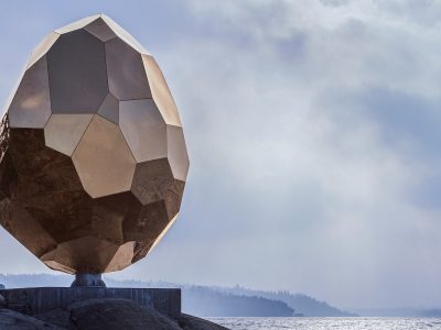 Bild på skulpturen Solar Egg.