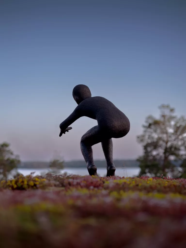 Sculpture by Maria Miesenberger.