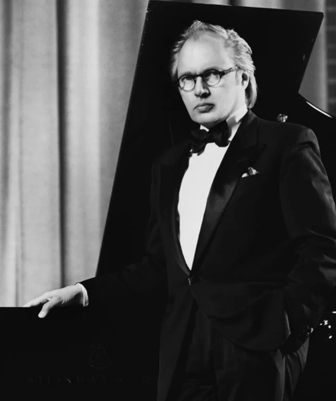 portratt-roland-pontinen-larsson